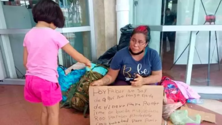 Mujer de Chetumal pide ayuda para regresar a Quintana Roo