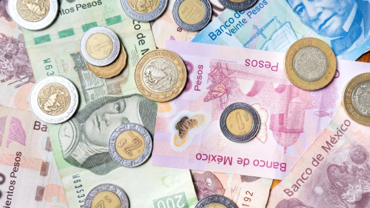 Colección de monedas y billetes