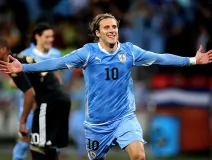 A Diego Forlán le encantaría dirigir al Cruz Azul