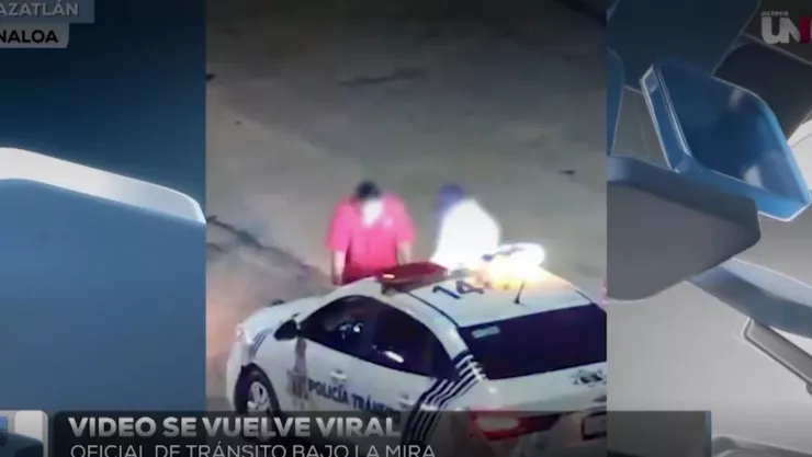 Captan a tránsito municipal de Mazatlán aceptando un soborno. .jpg