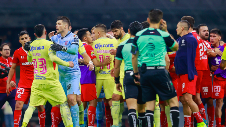 Conato de bronca entre América y Toluca