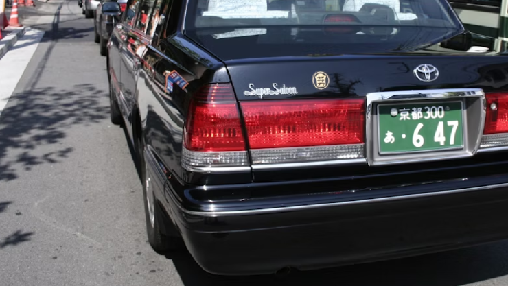 Tragedia: hallan a padres y a su hija de 7 años muertos dentro de auto
