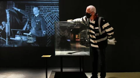 Los robos fueron en los museos de Beek y de Ossendrecht, en el sur de Holanda.