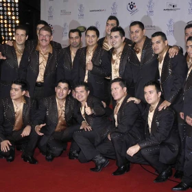 arrolladora banda el limón