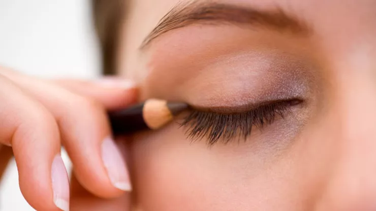 /estilo-de-vida/delineado-afinar-rostro-facciones-cuadradas-maquillaje