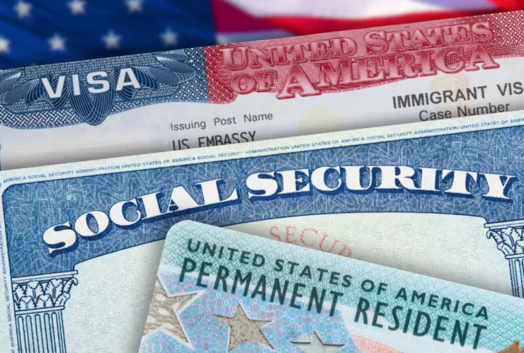 Documentos necesarios para migrar y residir legalmente en Estados Unidos.