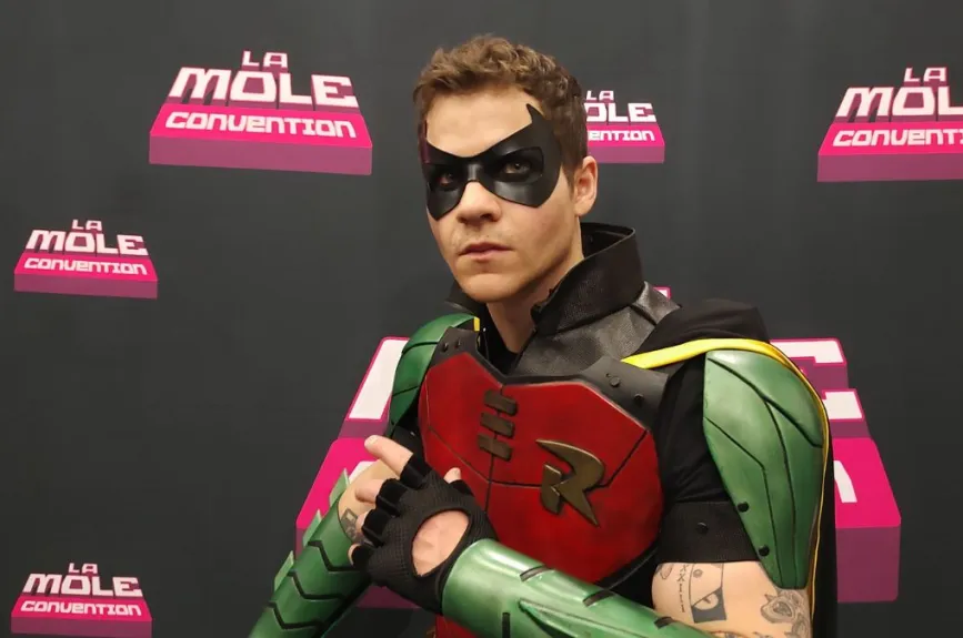 Los cosplayers de cómics se apoderaron del evento con superhéroes y villanos emblemáticos. Las recreaciones de estos personajes fueron una de las atracciones más esperadas de la convención.