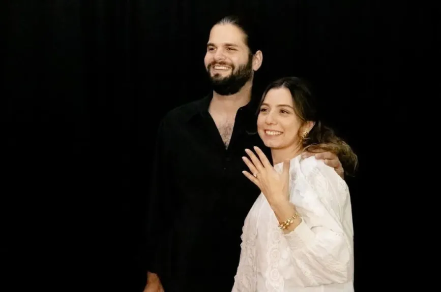 La propuesta de matrimonio tuvo lugar el pasado viernes 14 de marzo en una sala de cine VIP, rentada solo para ellos dos, siendo este un momento muy íntimo para la pareja. | Fotos: INSTAGRAM / @jessicafdzg