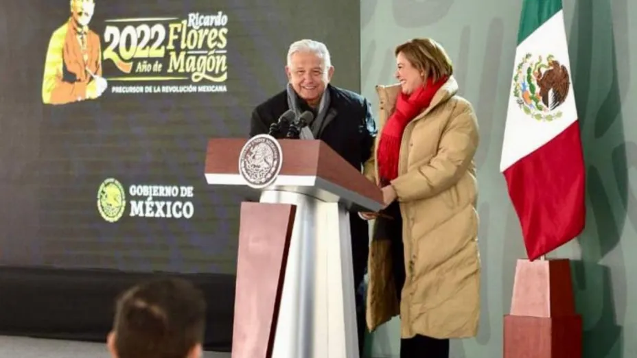 AMLO CPM 18 FEB 2022 CD JUAREZ CHIH GOBERNADORA MARU CAMPOS.jpeg