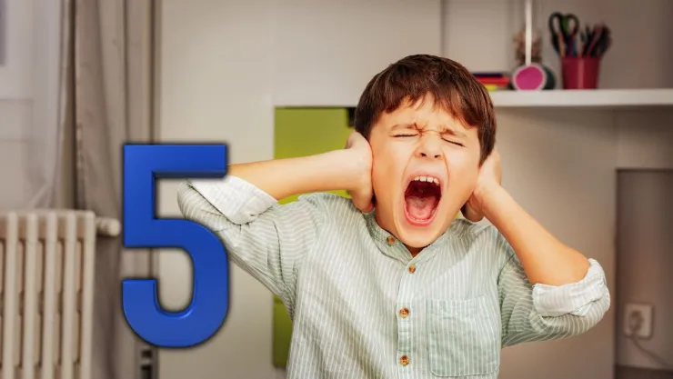 Cómo calmar un berrinche de un niño de 3 años: 5 cosas que debes evitar para que no empeore