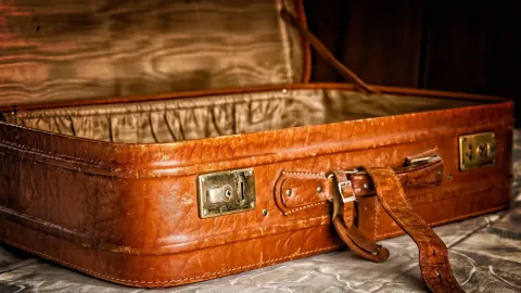 Mujer murió durante una cirugía estética; su cuerpo es localizado dentro de una maleta un año después