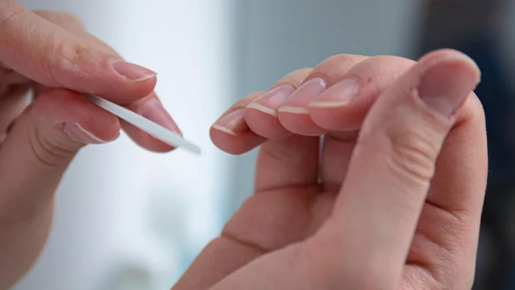 quitar uñas de acrilico.jpg