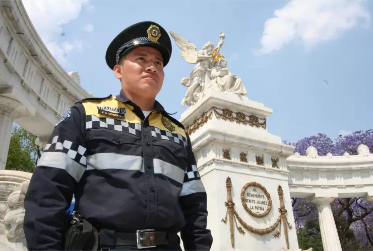 Hoy No Circula sabatino: Autos que descansan este 24 de abril en CDMX