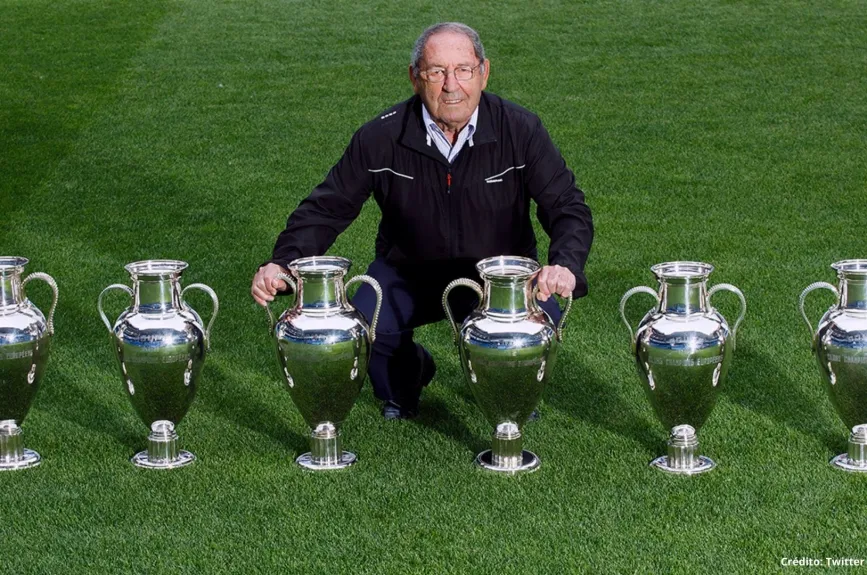 9 futbolistas con más partidos Real Madrid paco gento.jpg