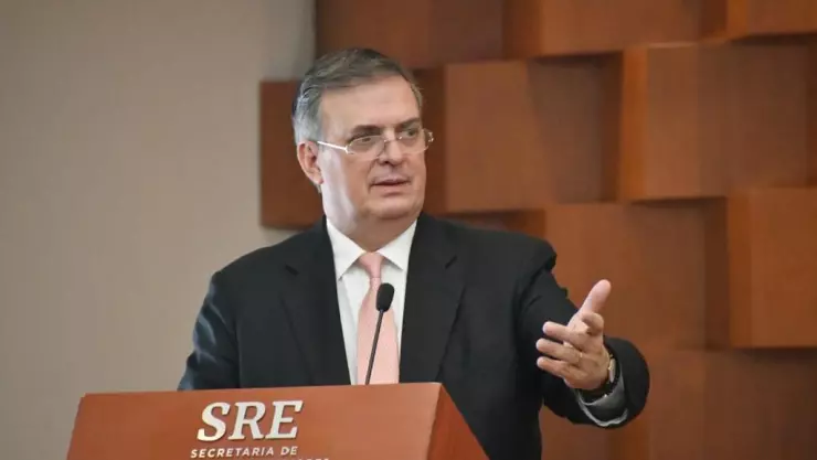 Ebrard vacunas