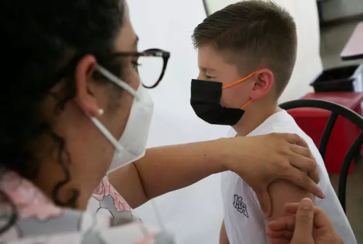 Edomex arranca vacunación COVID-19 para menores de 10 y 11 años