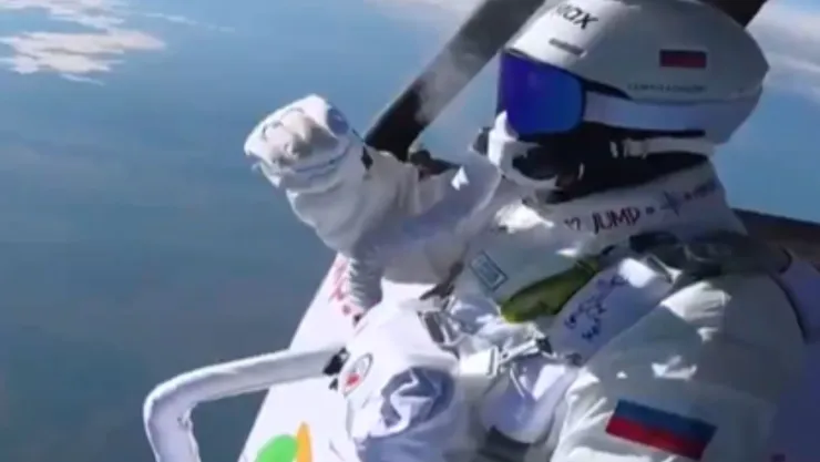 Sergey Boytsov rompe récord mundial con salto desde 11 mil 551 metros en Siberia