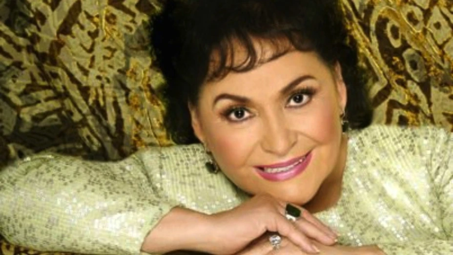 Carmen Salinas, candidata del PRI a diputada plurinomnal dio a conocer cuales serán sus primeras 2 iniciativas cuando ocupe su curul.