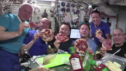 FOTO1_ASTRONAUTAS_ESPACIO_ANEMIA_GLOBULOS_ROJOS.jpg