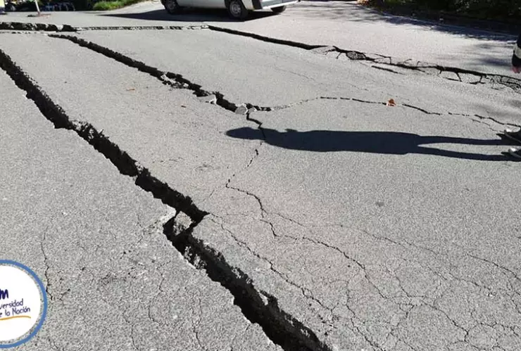 Estudia universitario hundimientos súbitos causados por sismos intensos