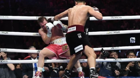 Canelo pierde contra Dmitry Bivol