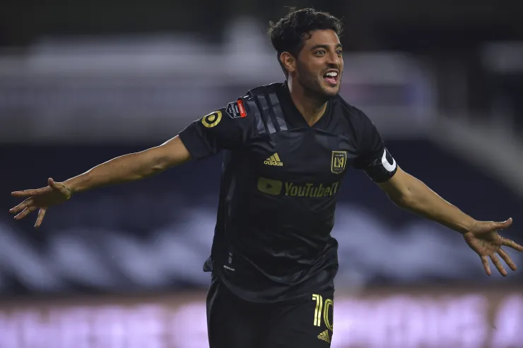 Carlos Vela se queda en Los Angeles FC