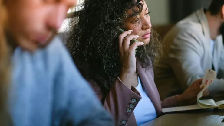 ¿Qué es y cómo funciona el ‘robocalling’, la nueva forma de estafa?