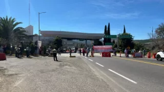 Alertan por bloqueo en la carretera Cuacnopalan-Oaxaca hoy: Tráfico paralizado por cierre total