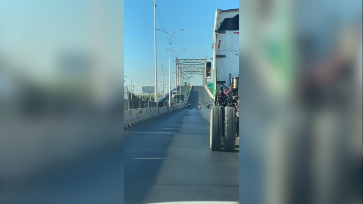 Cierres y choques en puente dirección a la autopista 57 hoy 17 de agosto 2026