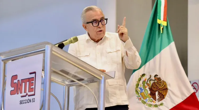 Rubén Rocha Moya intenta blindar su gobierno.