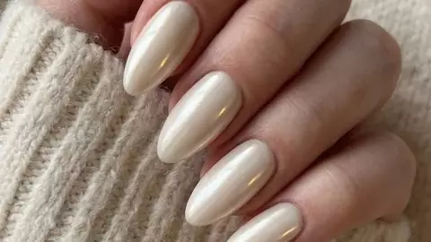 Uñas vainilla soft chrome