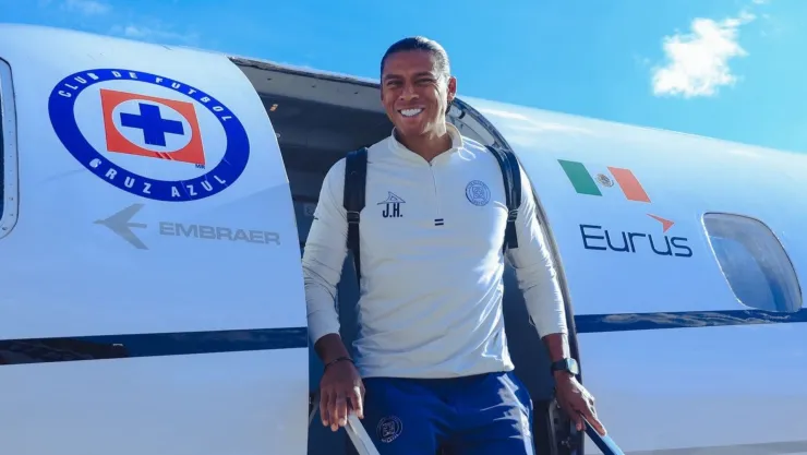 La directiva de Cruz Azul le daría una gran noticia a Joel Huiqui