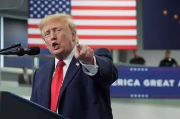 Donald Trump durante un mitin de campaña en Wasilla, Alaska.