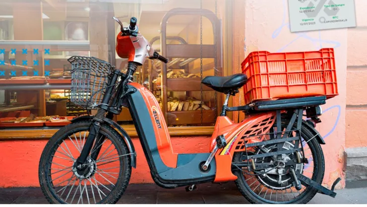 Placas para scooters eléctricos en CDMX.