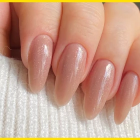 Uñas beige