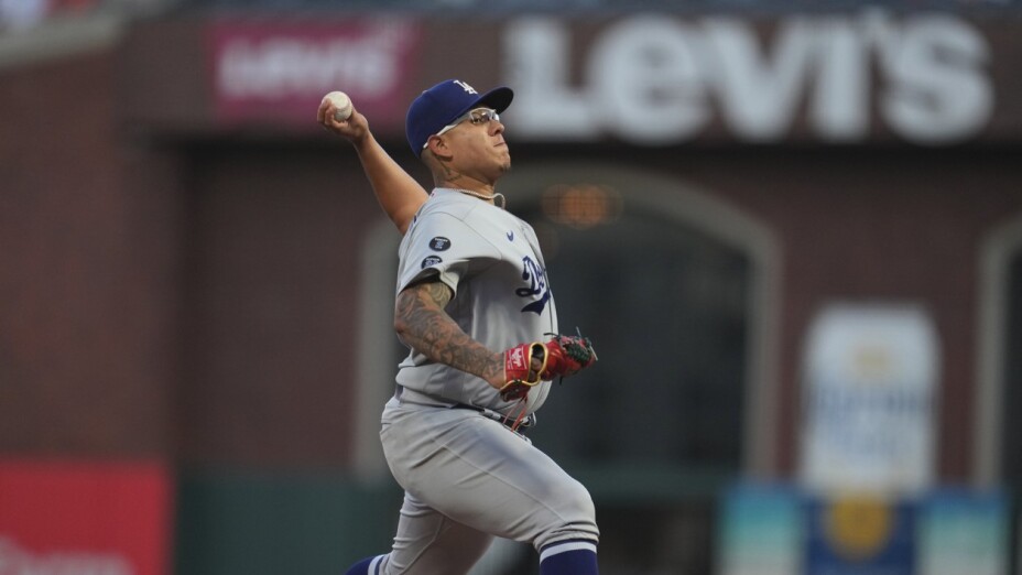 Julio Urías