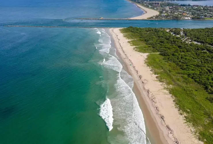 Esta playa escondida se encuentra a pocos kilómetros de Fort Pierce en Florida y es un espectáculo de la naturaleza