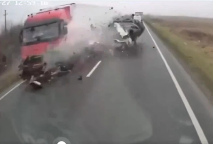 Choque fatal deja 7 aficionados del club de fútbol griego PAOK Salónica sin vida