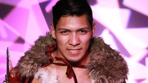 El hijo del Vikingo es un artista del ring