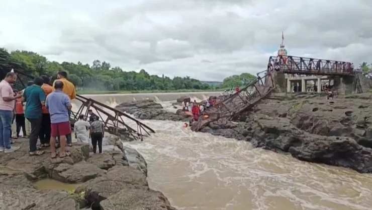 Colapsa puente en la India; reportan 2 muertos y más de 30 heridos