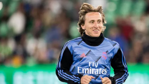 Luka Modric quiere retirarse con el Real Madrid pero todo sería decisión de la directiva