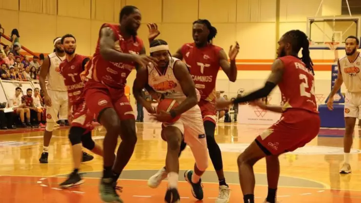 El Calor de Cancún DERROTA por segunda ocasión a los Correcaminos de la UAT Victoria.jpg