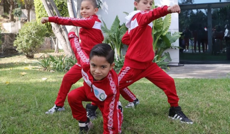 México cuna de campeones mundiales de kickboxing.jpg