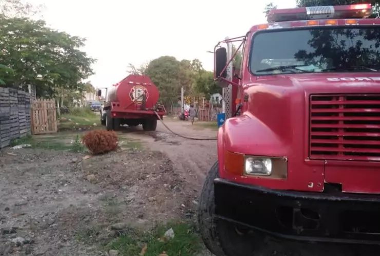 Carlos de 40 años incendió la casa de una niña de 14 porque se negó a ser su novia en Altamira, Tamaulipas.