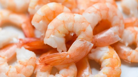 Por qué no se recomienda comer camarones en los meses sin “R”.