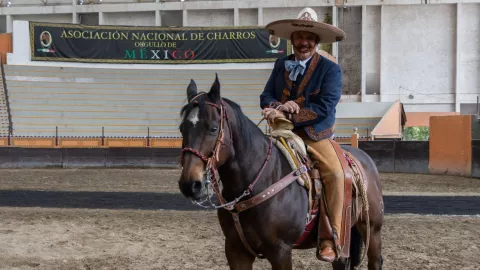 jose-antonio-volante-charro-segunda-generacion-familia