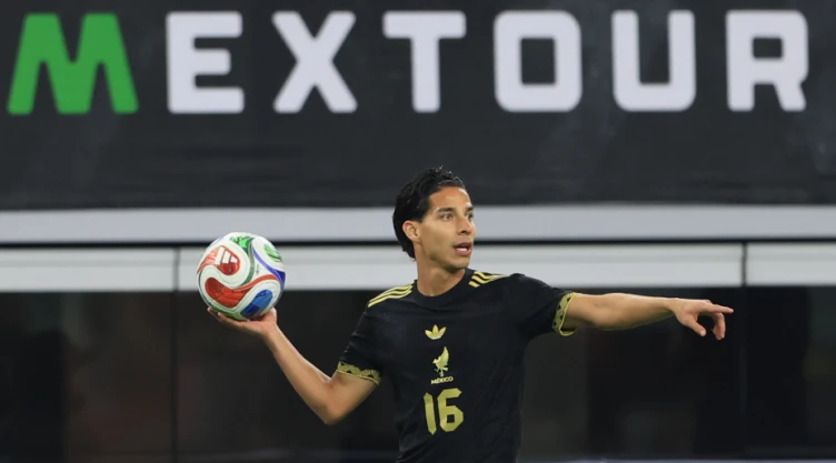 Diego Lainez