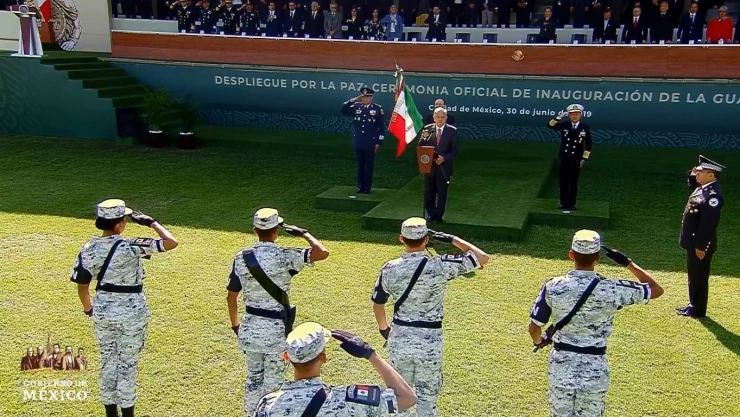 López Obrador toma protesta Guardia Nacional