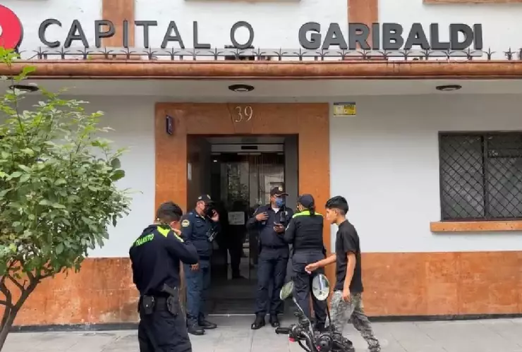 Encuentran a madre e hijo muertos en hotel.jpg