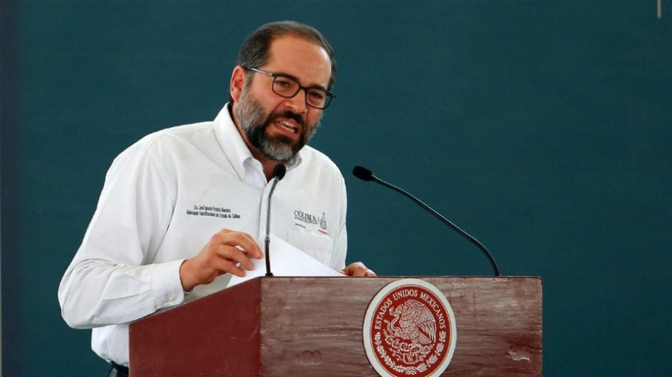 José Ignacio Peralta, gobernador de Colima, detalló que aunque no ha presentado síntomas de la COVID-19, estará en aislamiento.